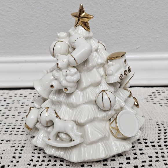 Mikasa White and Gold Christmas Tree Musical Figurine Sankyo Movement - Picture 7 of 9